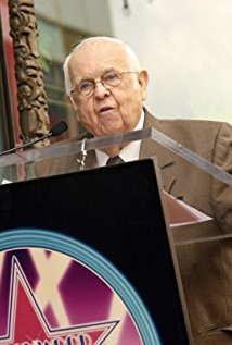 MV5BMTkwMjUzNjIzMV5BMl5BanBnXkFtZTYwNjY4MzY1._V1_UY317_CR13,0,214,317_AL_