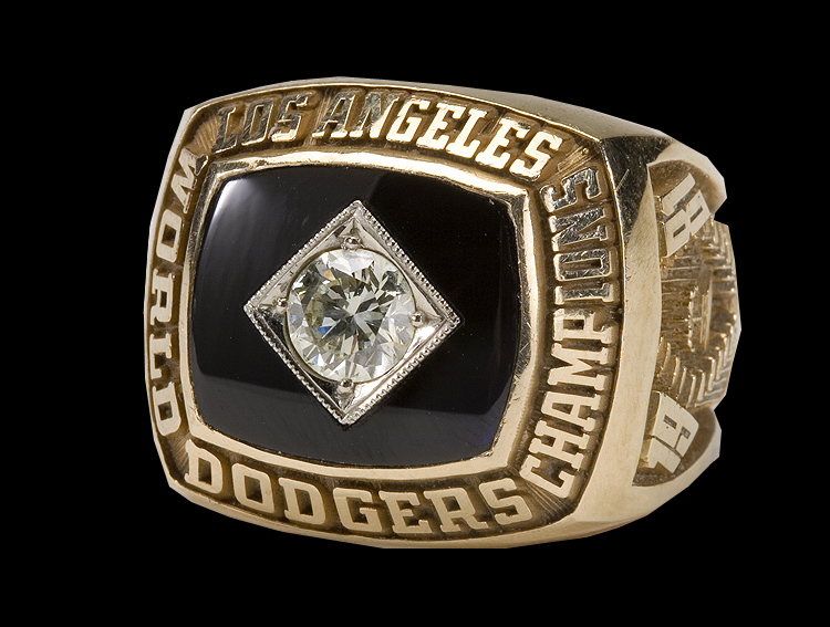 1981-World-Series-Ring